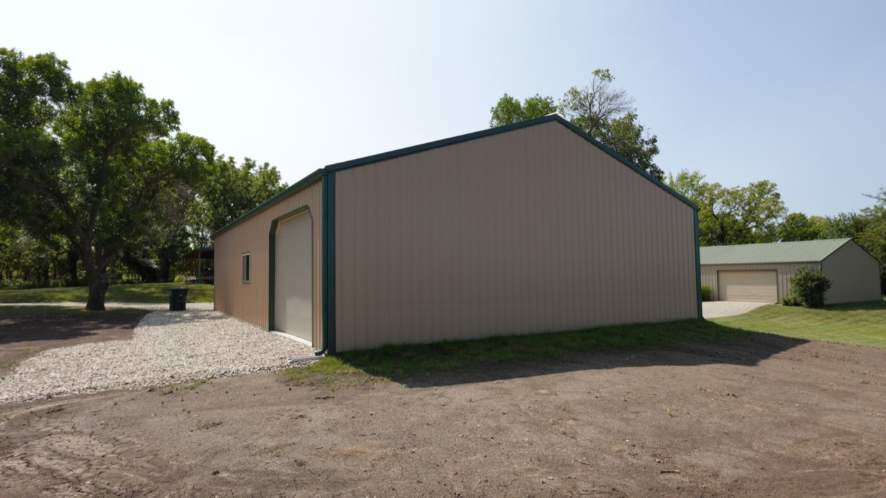 Example: full side / end wall